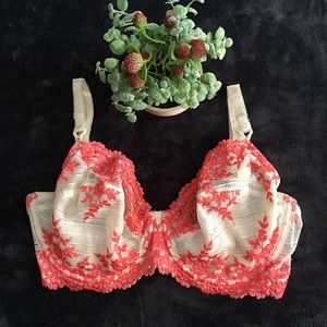 Pretty and feminine bra